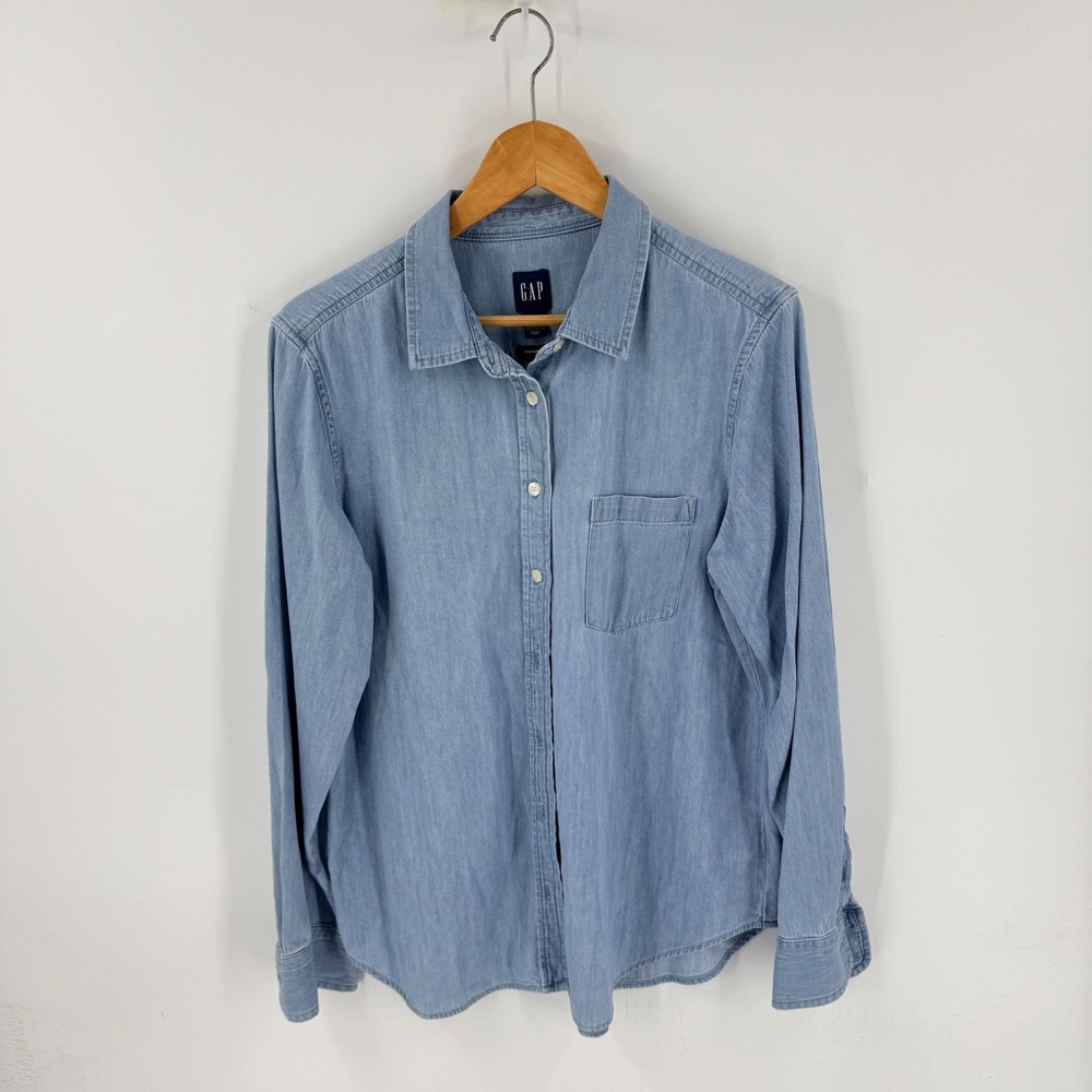GAP Perfect Shirt Denim Blue Large Casual Classic Button Down Western Capsule
